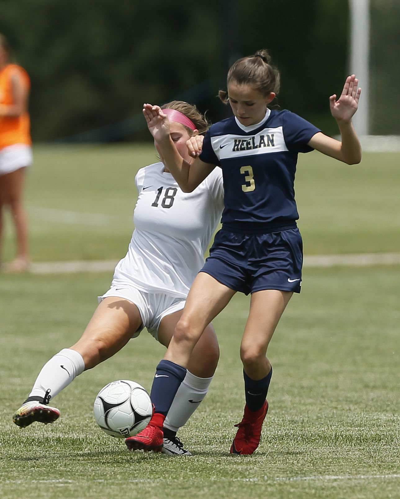 060718mp-1A-Bishop-Heelan-4